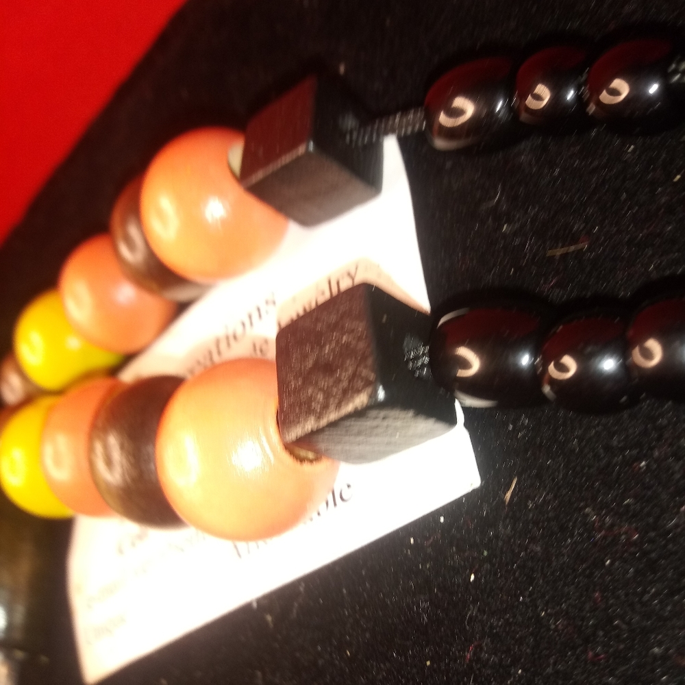 Jewelry - Picture 6 of 8